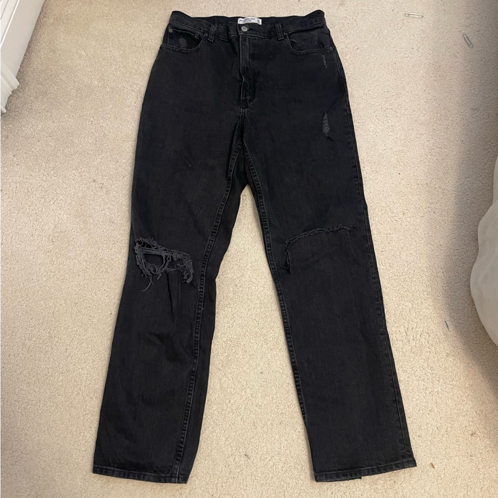 Abercrombie & Fitch “The 90s Straight Ultra High Rise Jeans” Size 30/10